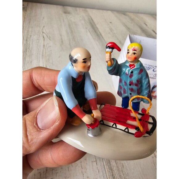 Dept 56 Grandpa's Little helper 4025327 Snow village sled people accessory Xmas - Picture 2 of 8